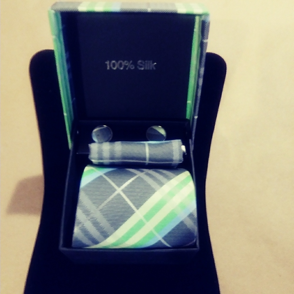 2/$20😀NEW 3 PC 100% TIE SET